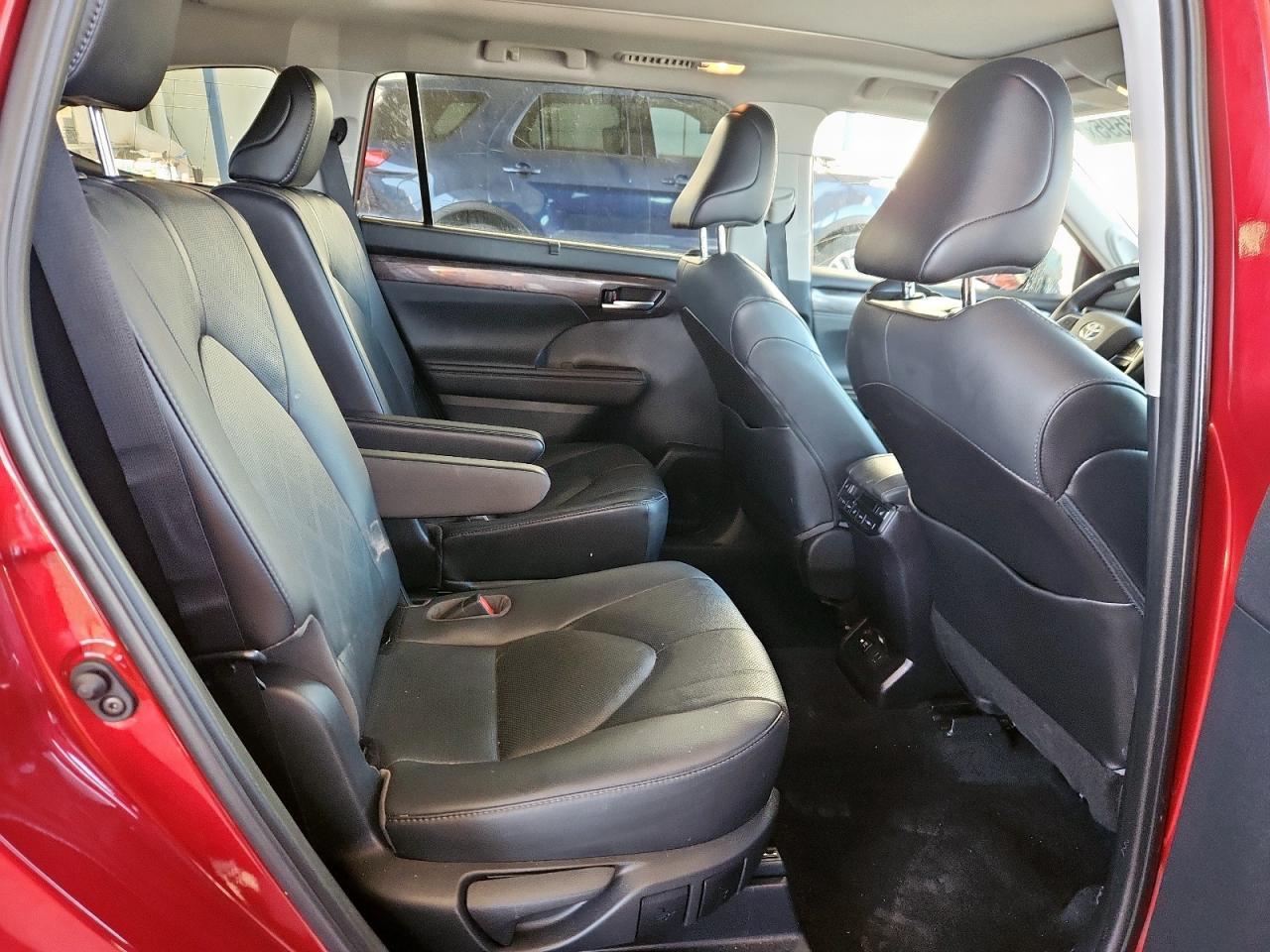 2021 TOYOTA HIGHLANDER