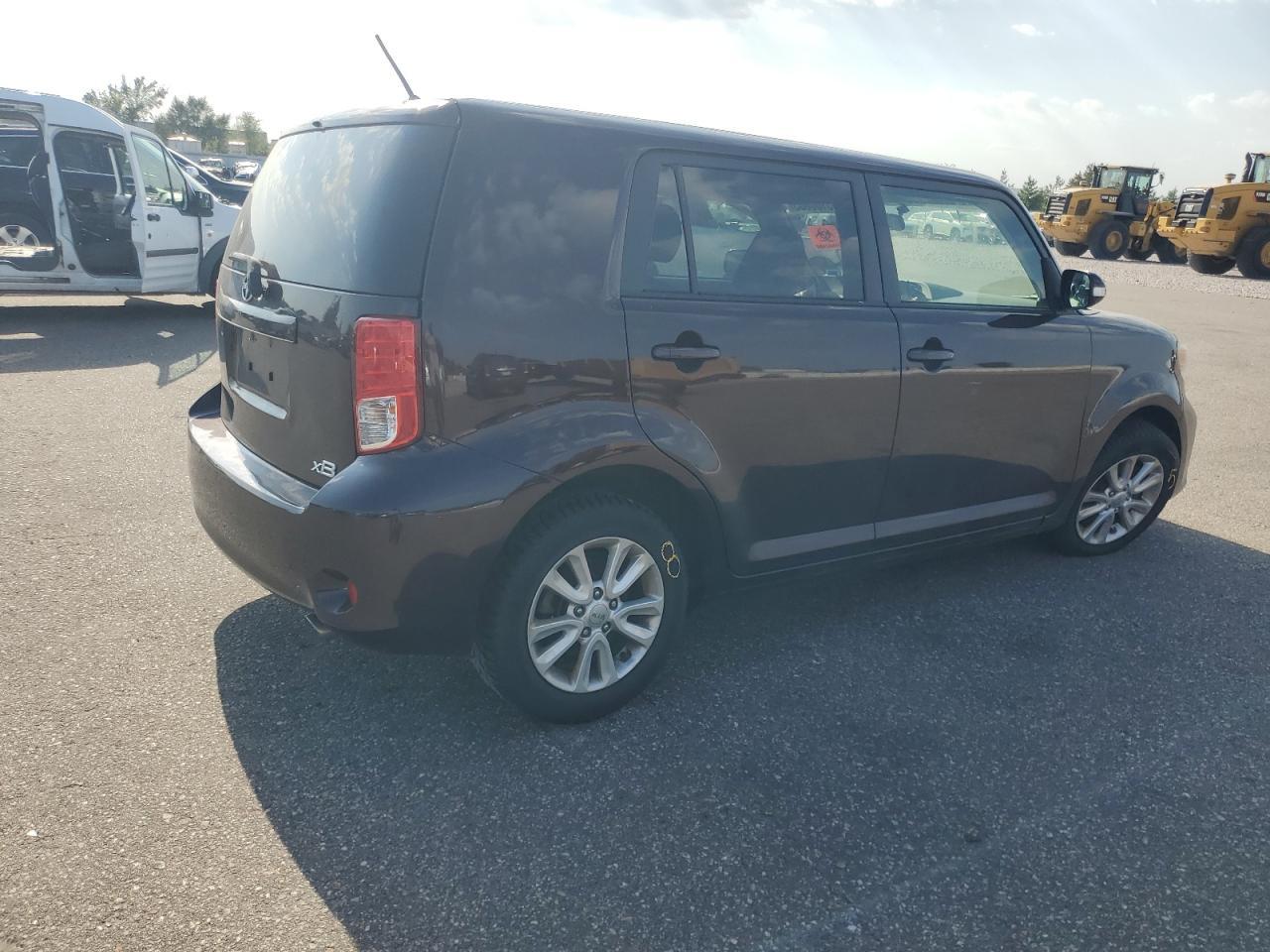 2012 TOYOTA SCION