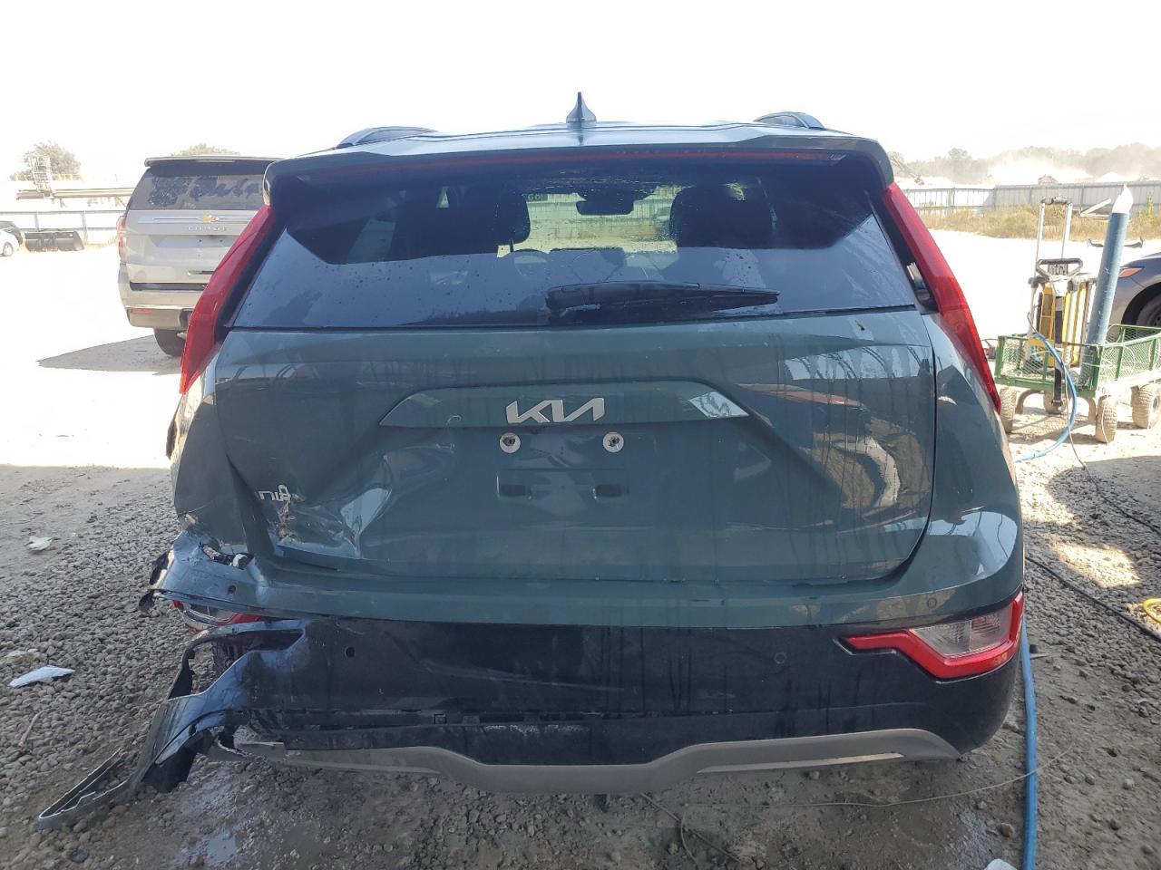 2023 KIA Niro