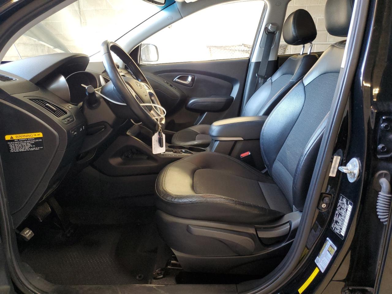 2011 HYUNDAI TUCSON