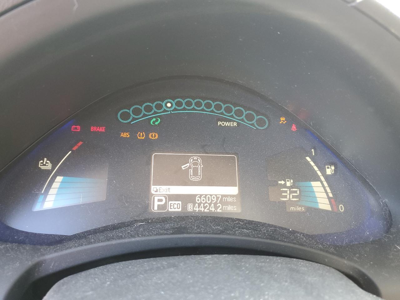 2015 NISSAN LEAF