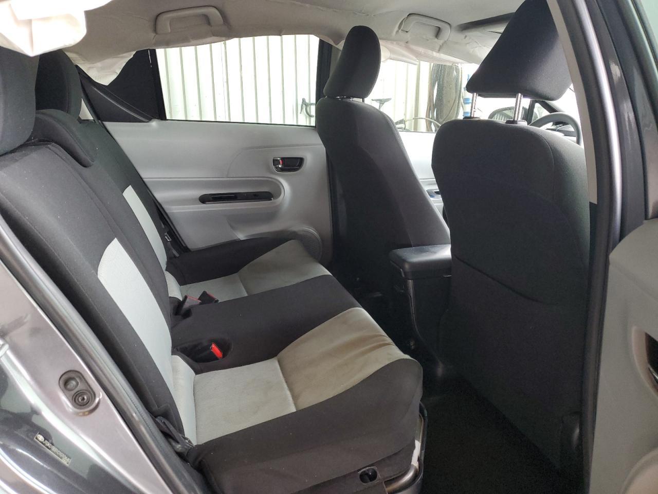2012 TOYOTA Prius c
