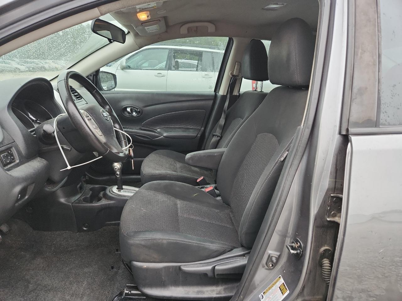 2017 NISSAN VERSA