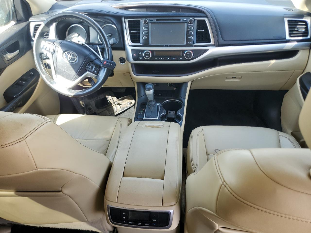 2015 TOYOTA HIGHLANDER