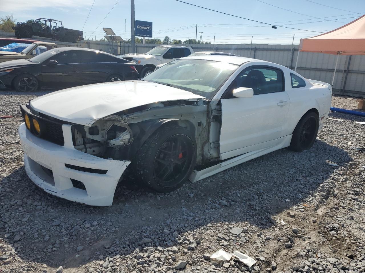 2005 FORD MUSTANG