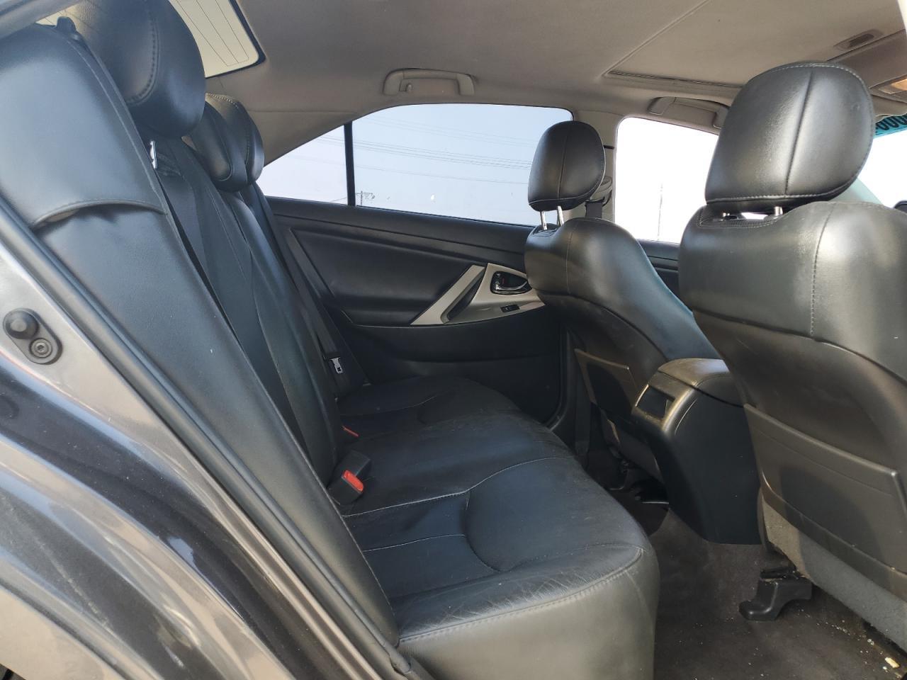 2011 TOYOTA CAMRY