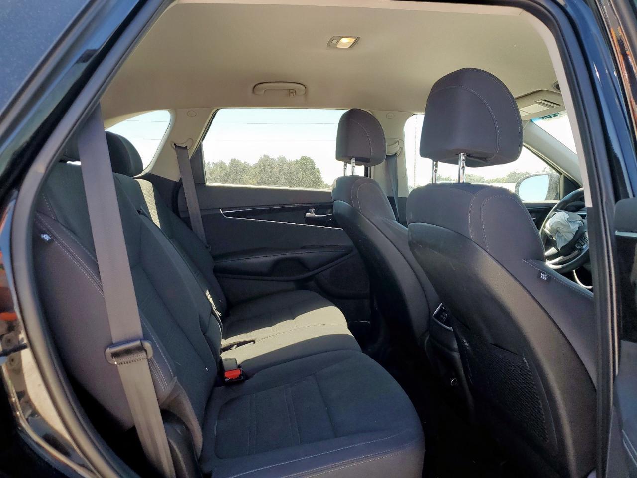 2017 KIA SORENTO