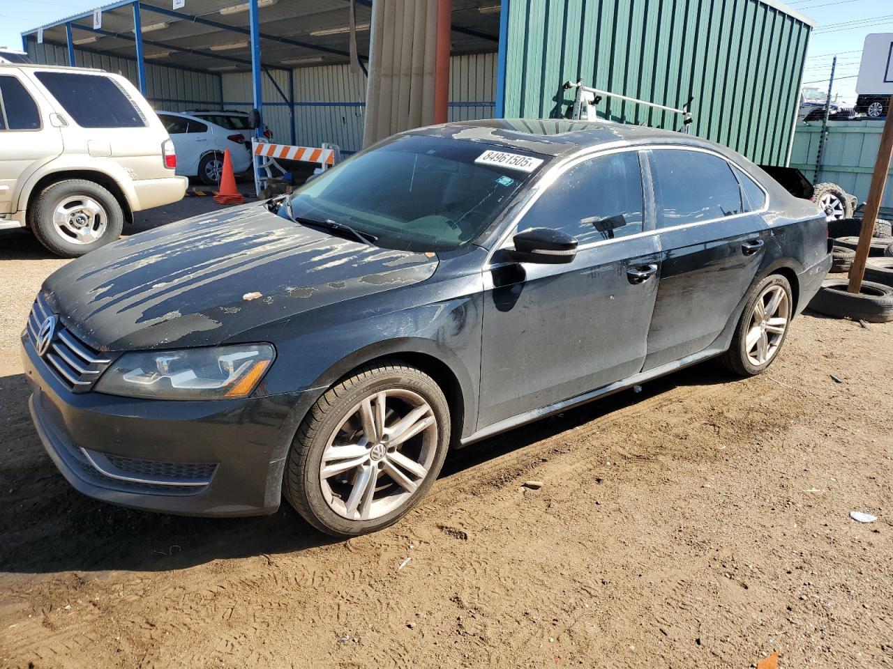 2014 VOLKSWAGEN Passat
