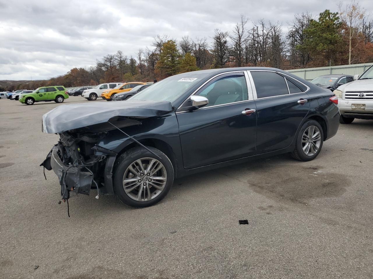 2017 TOYOTA CAMRY