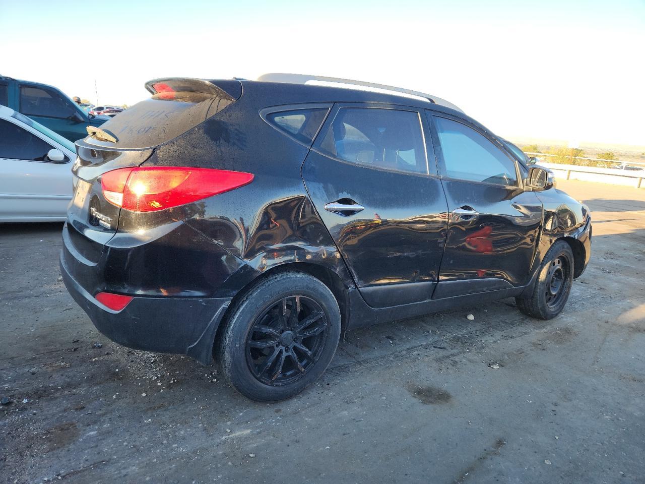 2012 HYUNDAI TUCSON