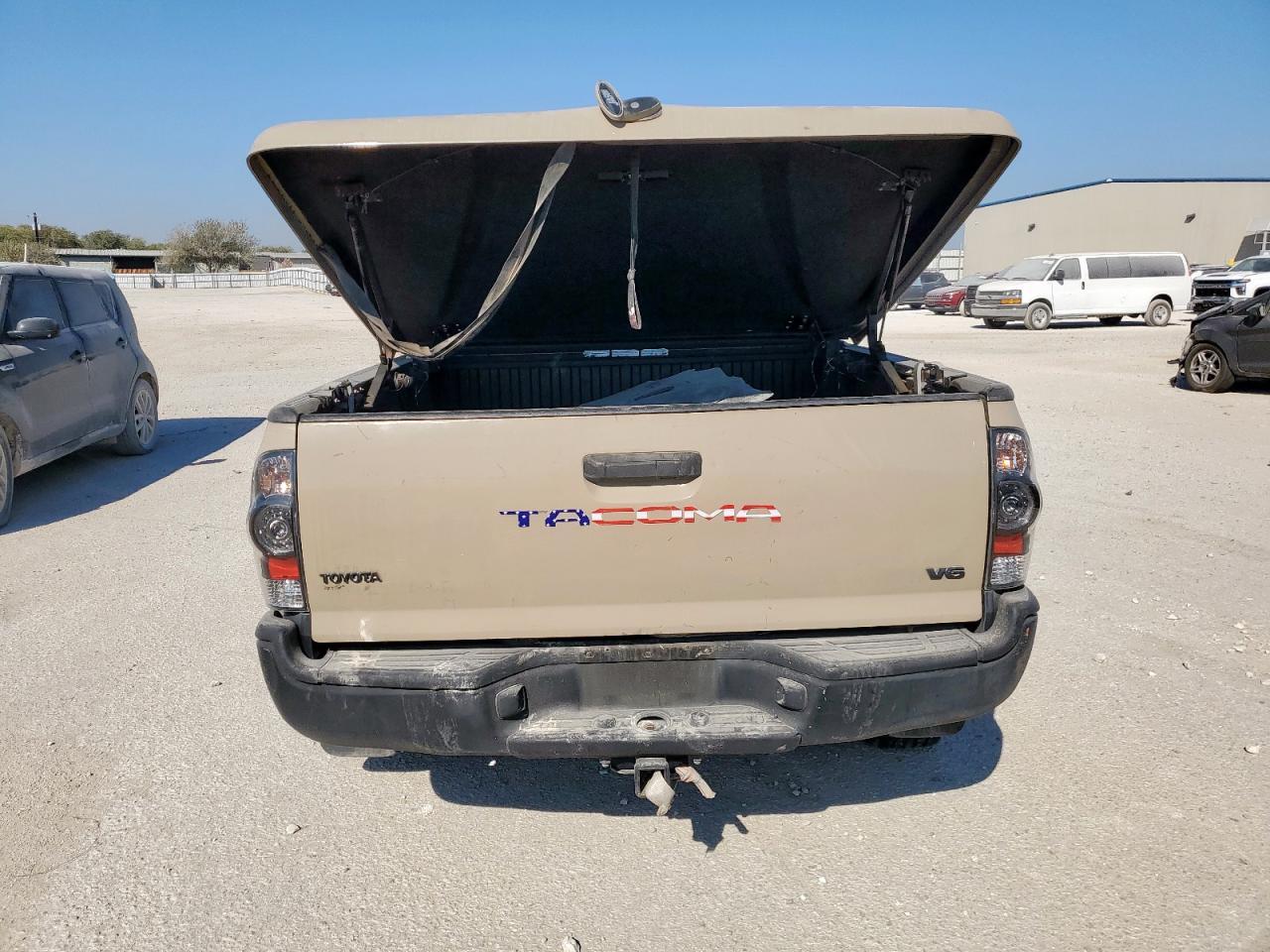 2010 TOYOTA TACOMA