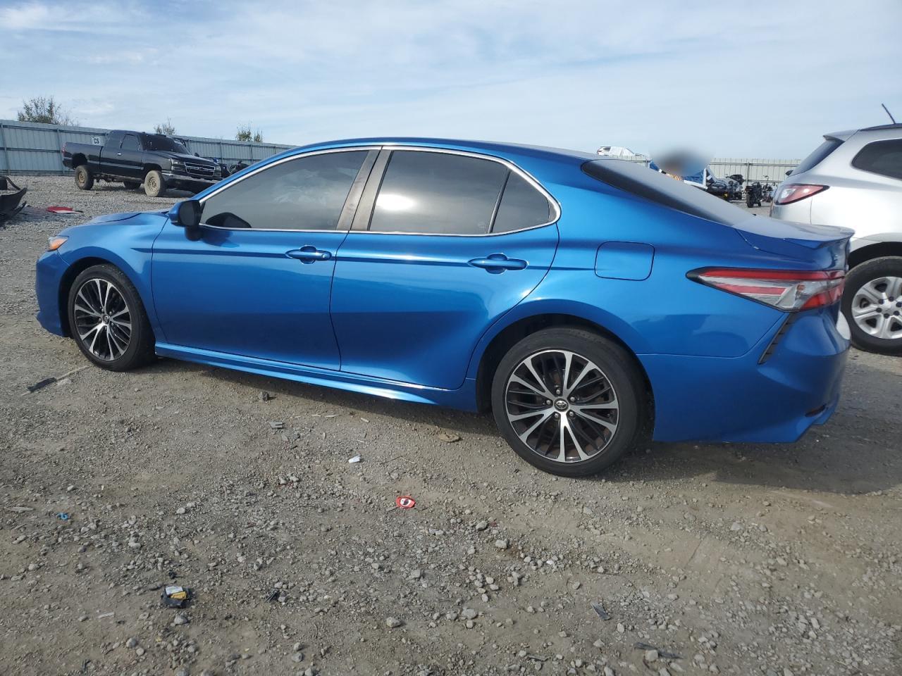 2018 TOYOTA CAMRY