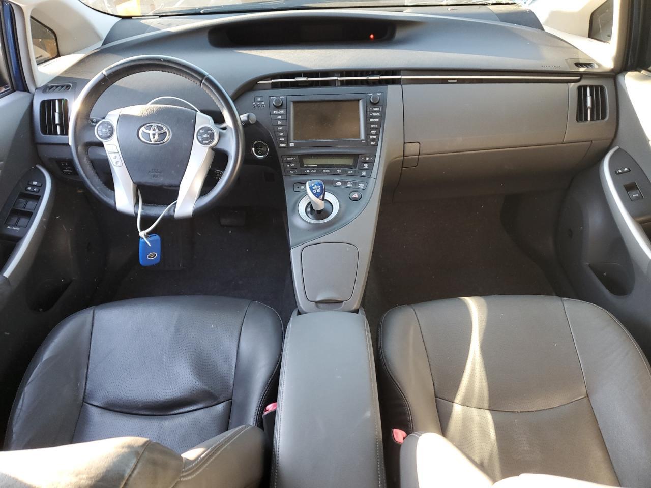 2010 TOYOTA PRIUS