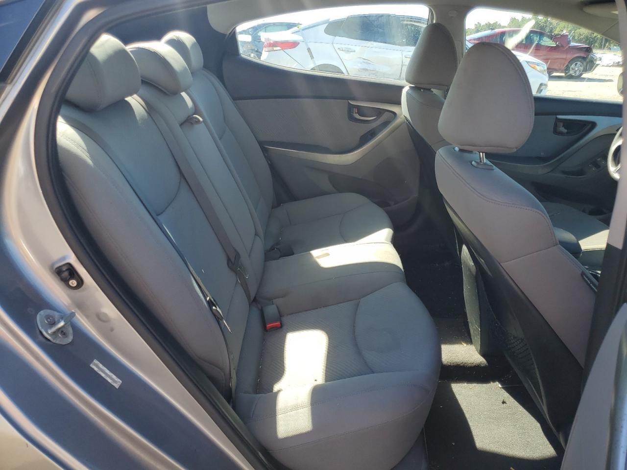 2011 HYUNDAI ELANTRA