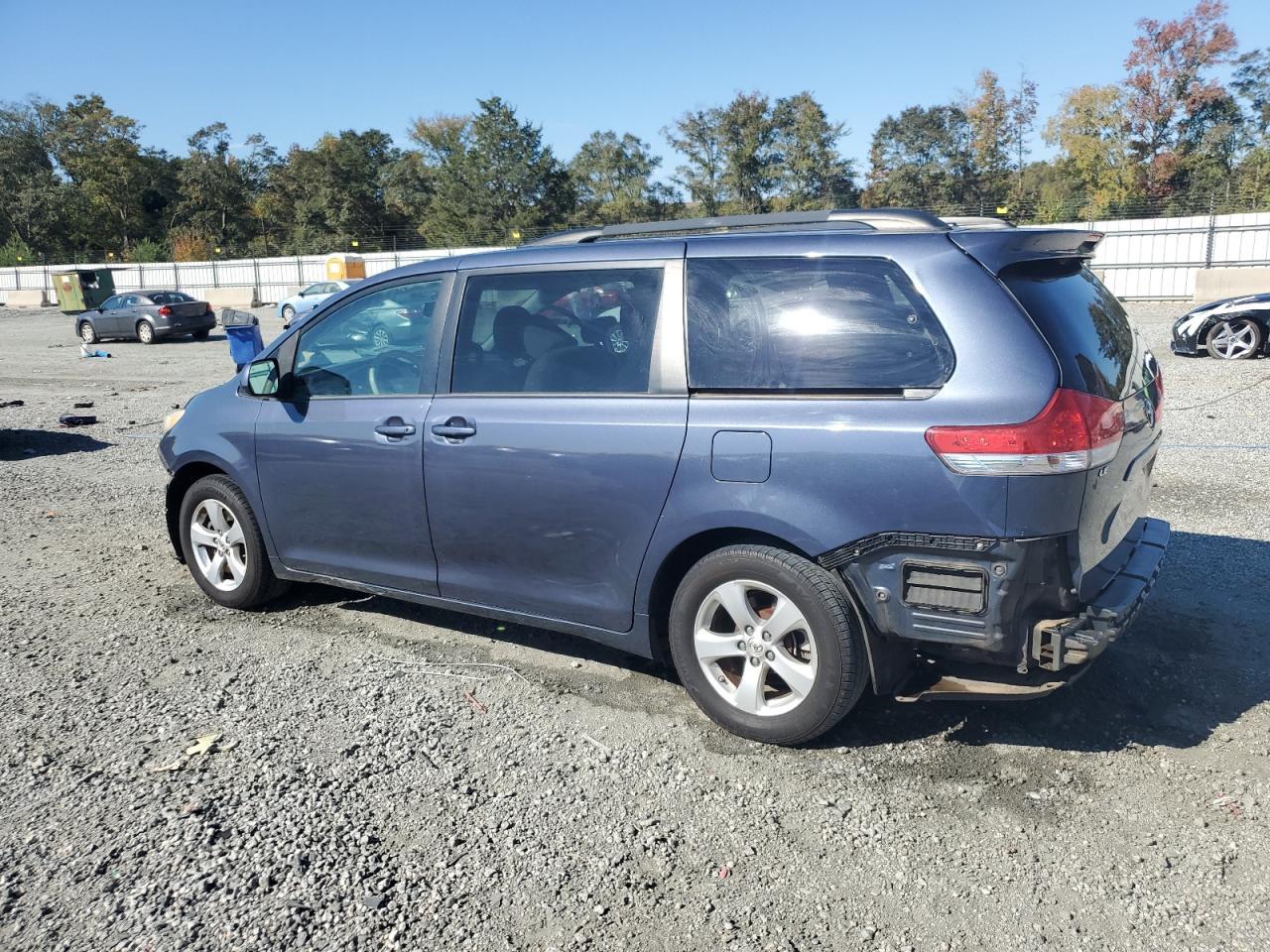 2013 TOYOTA SIENNA