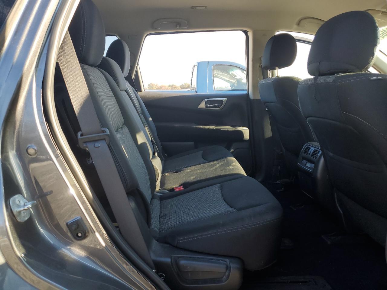 2017 NISSAN PATHFINDER