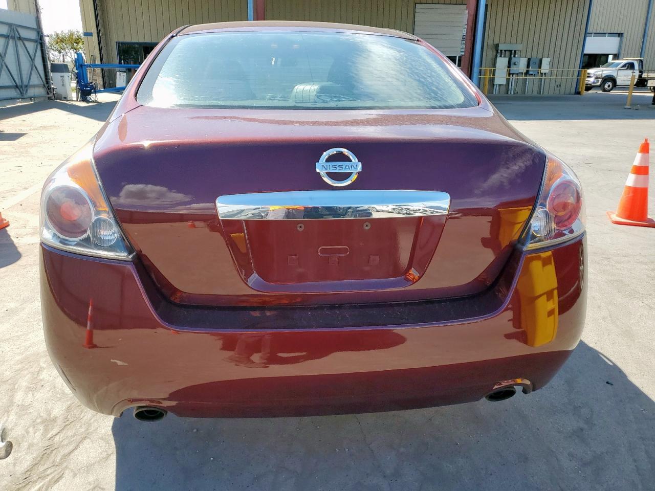 2010 NISSAN ALTIMA