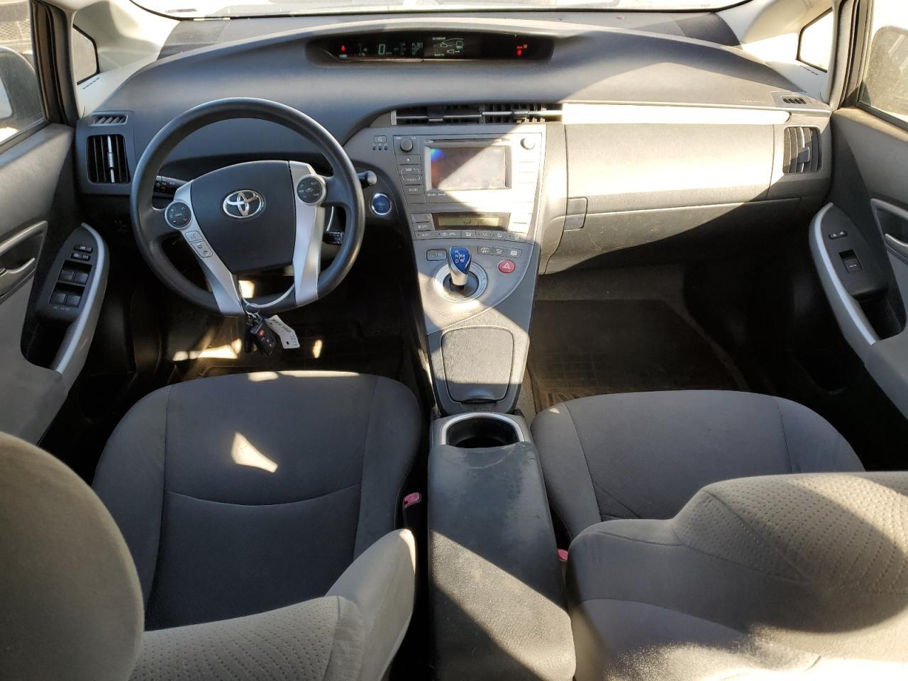 2012 TOYOTA Prius Plug-In