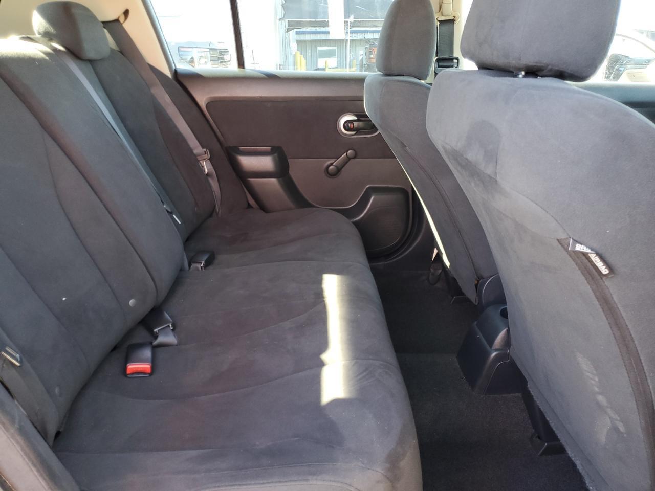 2009 NISSAN VERSA