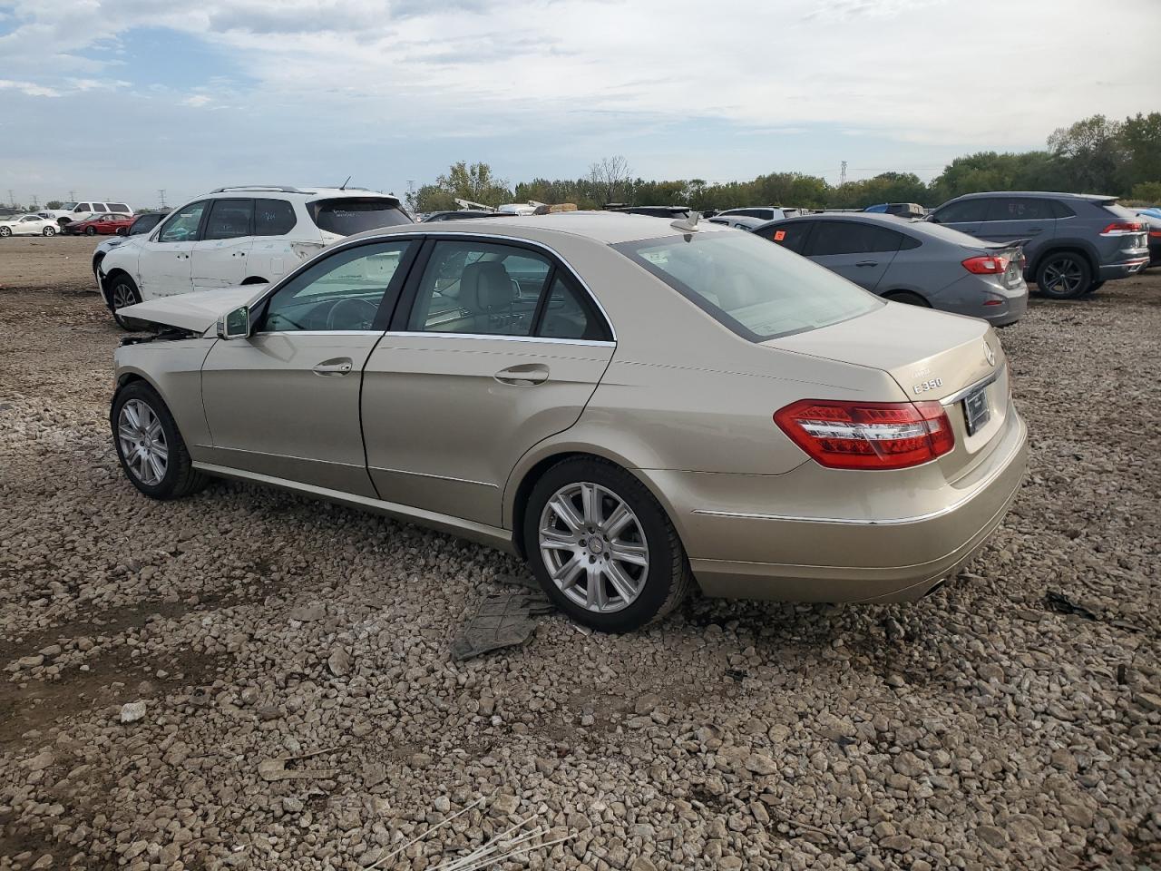 2013 MERCEDES-BENZ E-Class