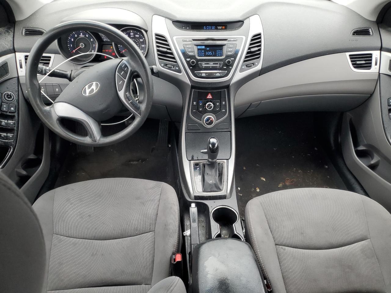2016 HYUNDAI ELANTRA