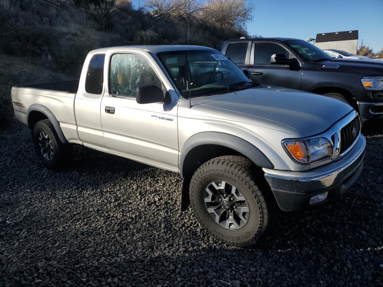 2002 TOYOTA TACOMA