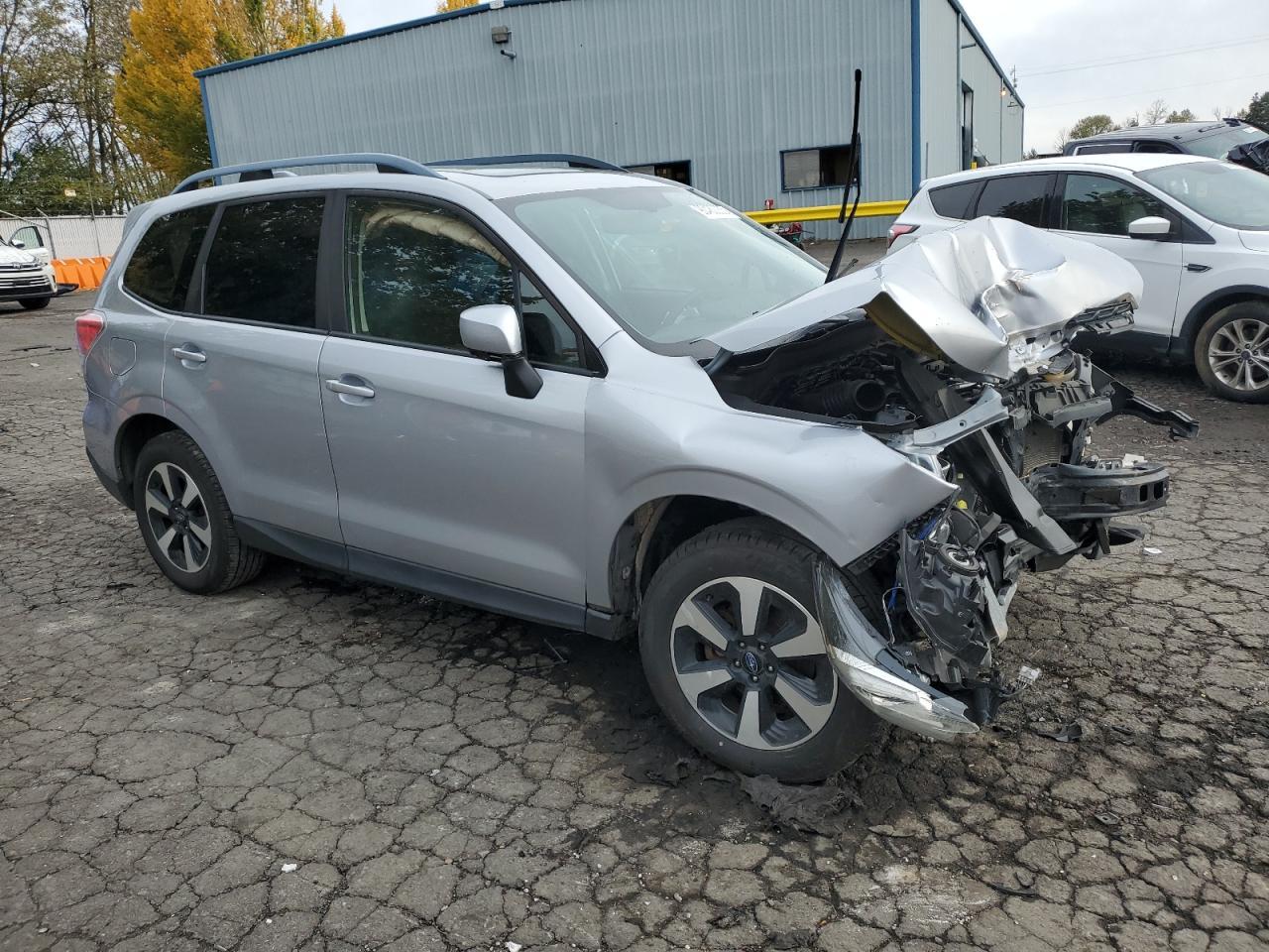 2017 SUBARU FORESTER