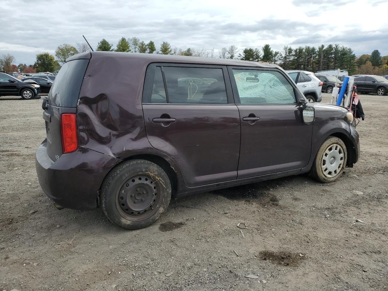 2010 TOYOTA SCION