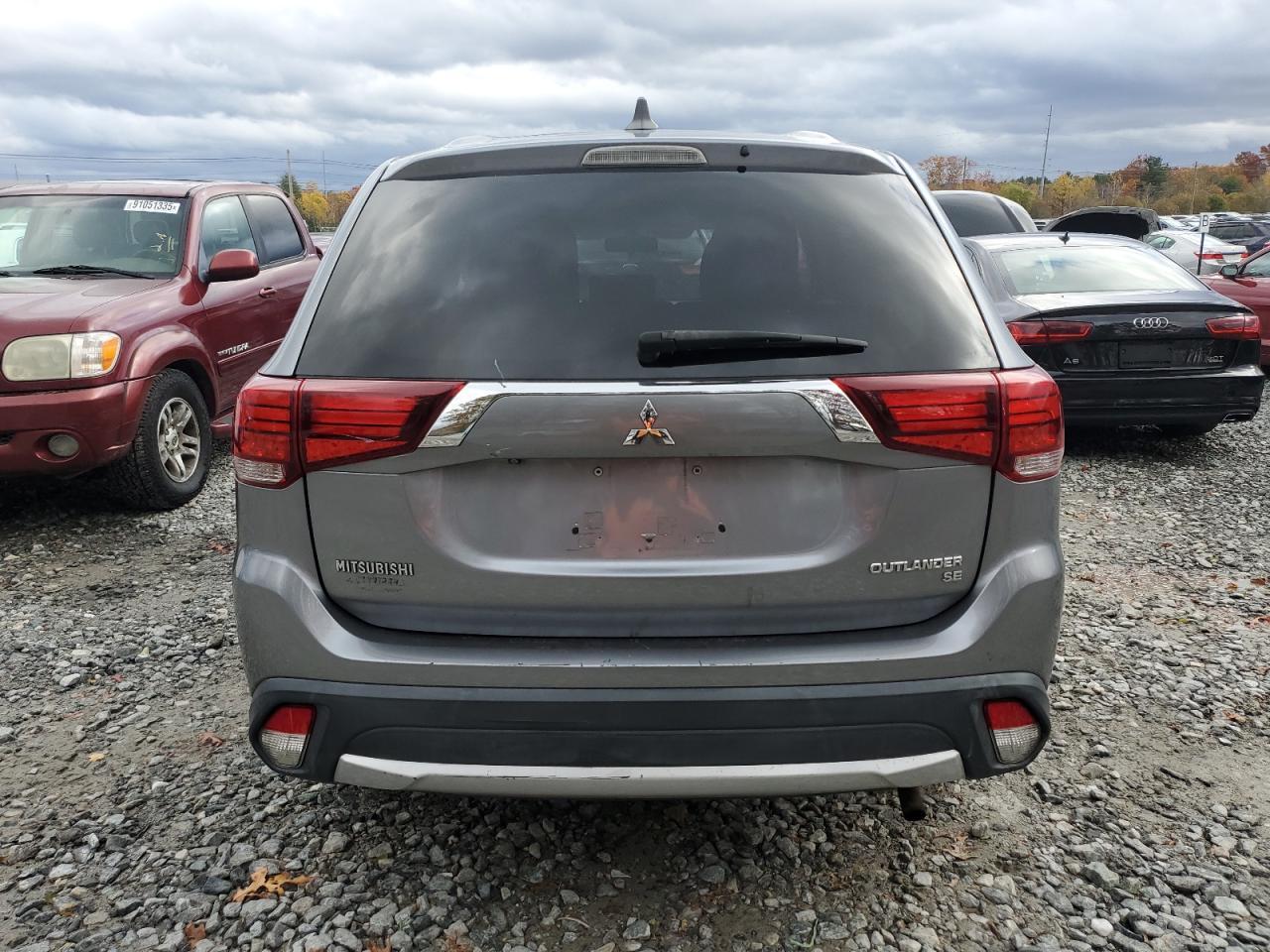 2018 MITSUBISHI outlander