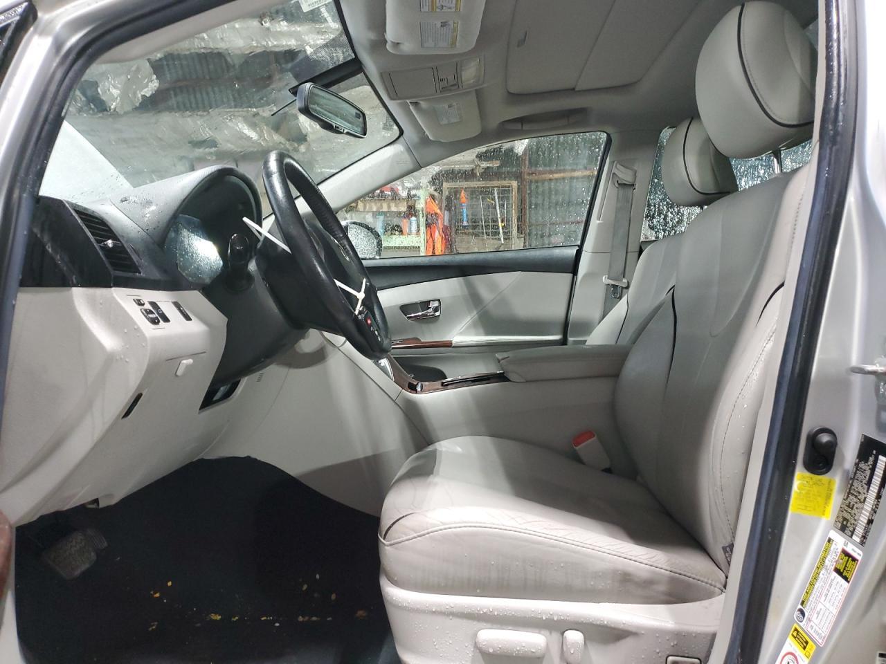 2011 TOYOTA VENZA