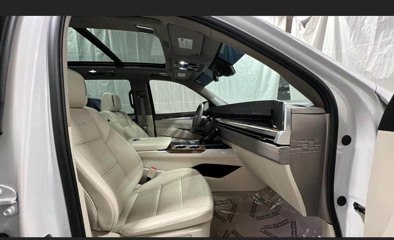 2025 CADILLAC ESCALADE