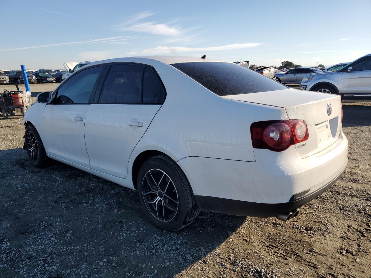 2010 VOLKSWAGEN JETTA