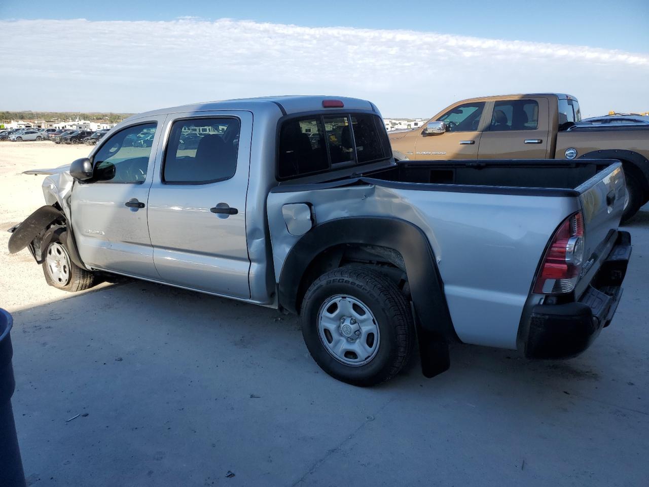 2011 TOYOTA TACOMA