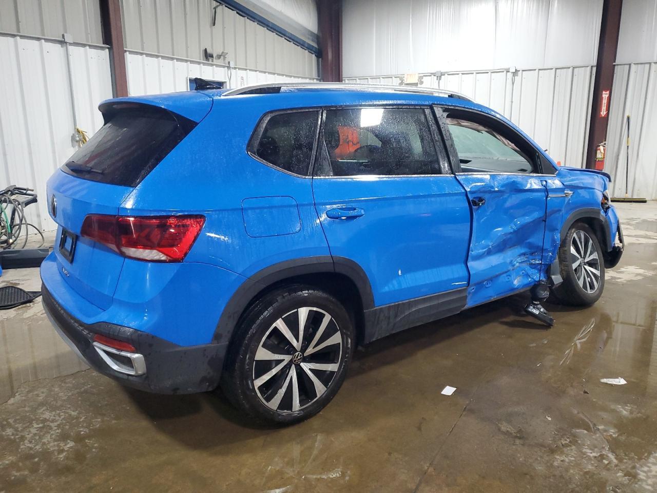 2024 VOLKSWAGEN Taos