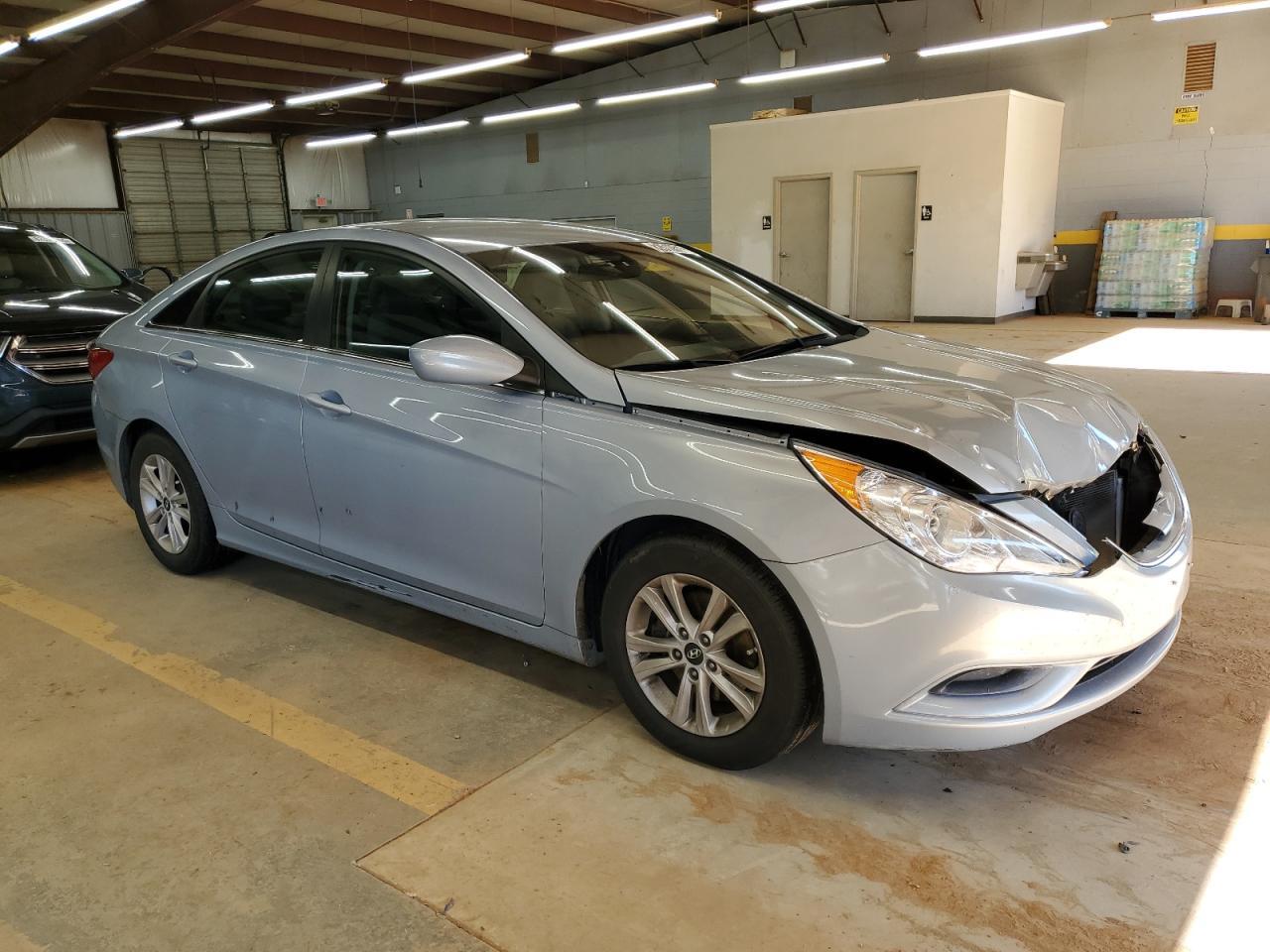 2011 HYUNDAI SONATA