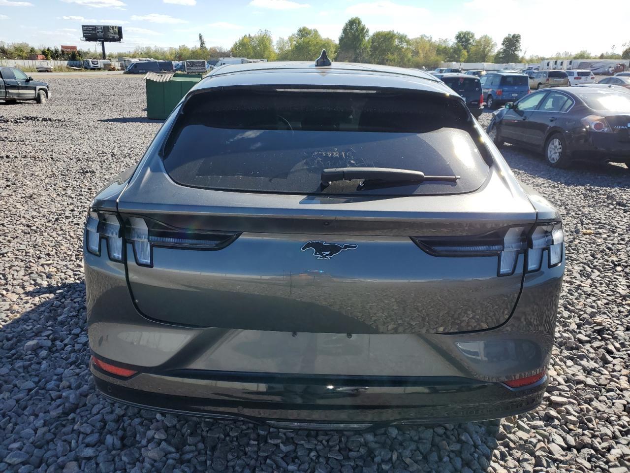 2021 FORD Mustang Mach-E