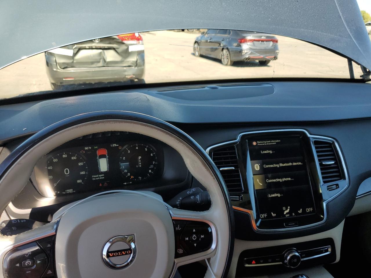 2018 VOLVO XC90