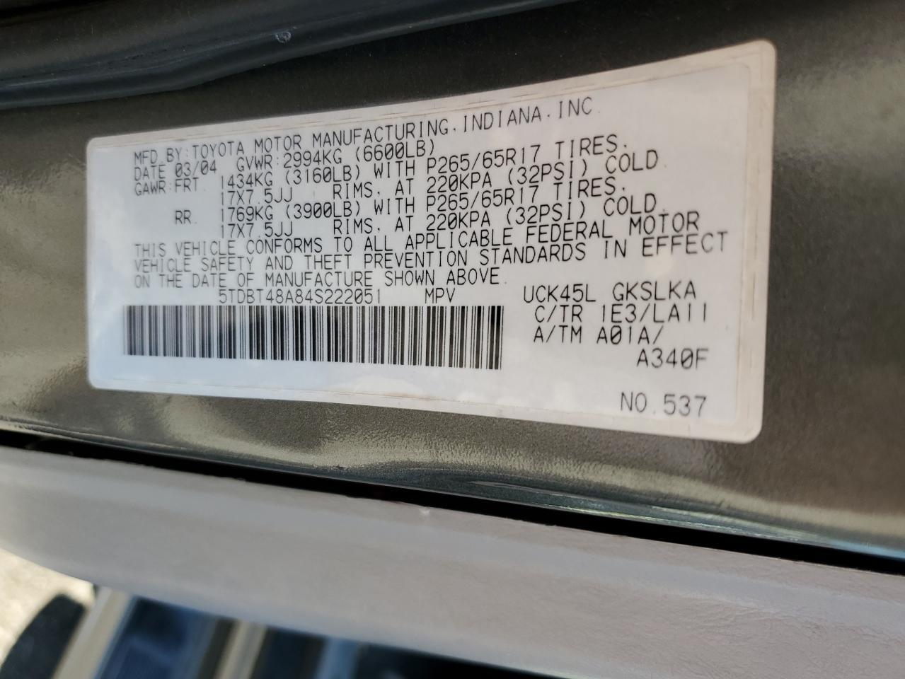 2004 TOYOTA Sequoia
