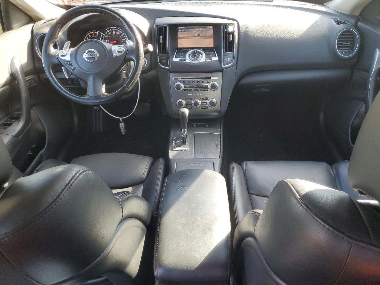 2010 NISSAN Maxima