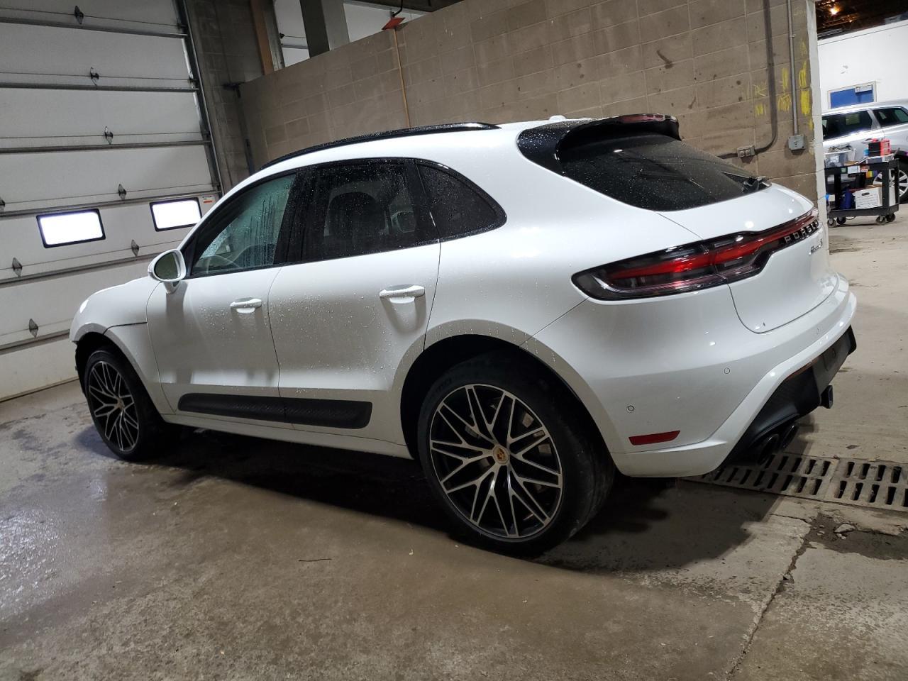 2023 PORSCHE Macan