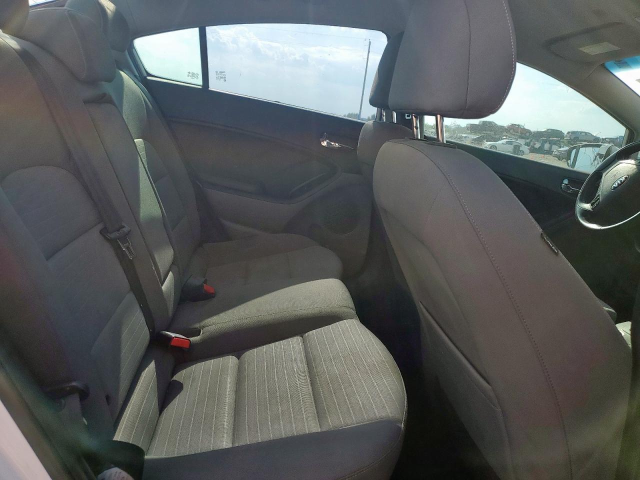 2014 KIA FORTE