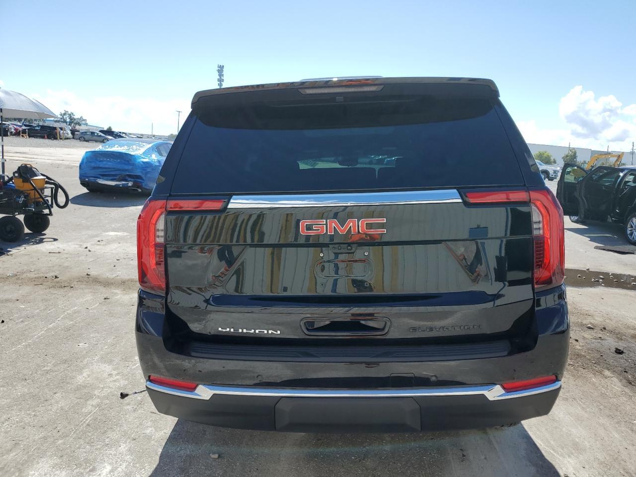 2025 GMC Yukon