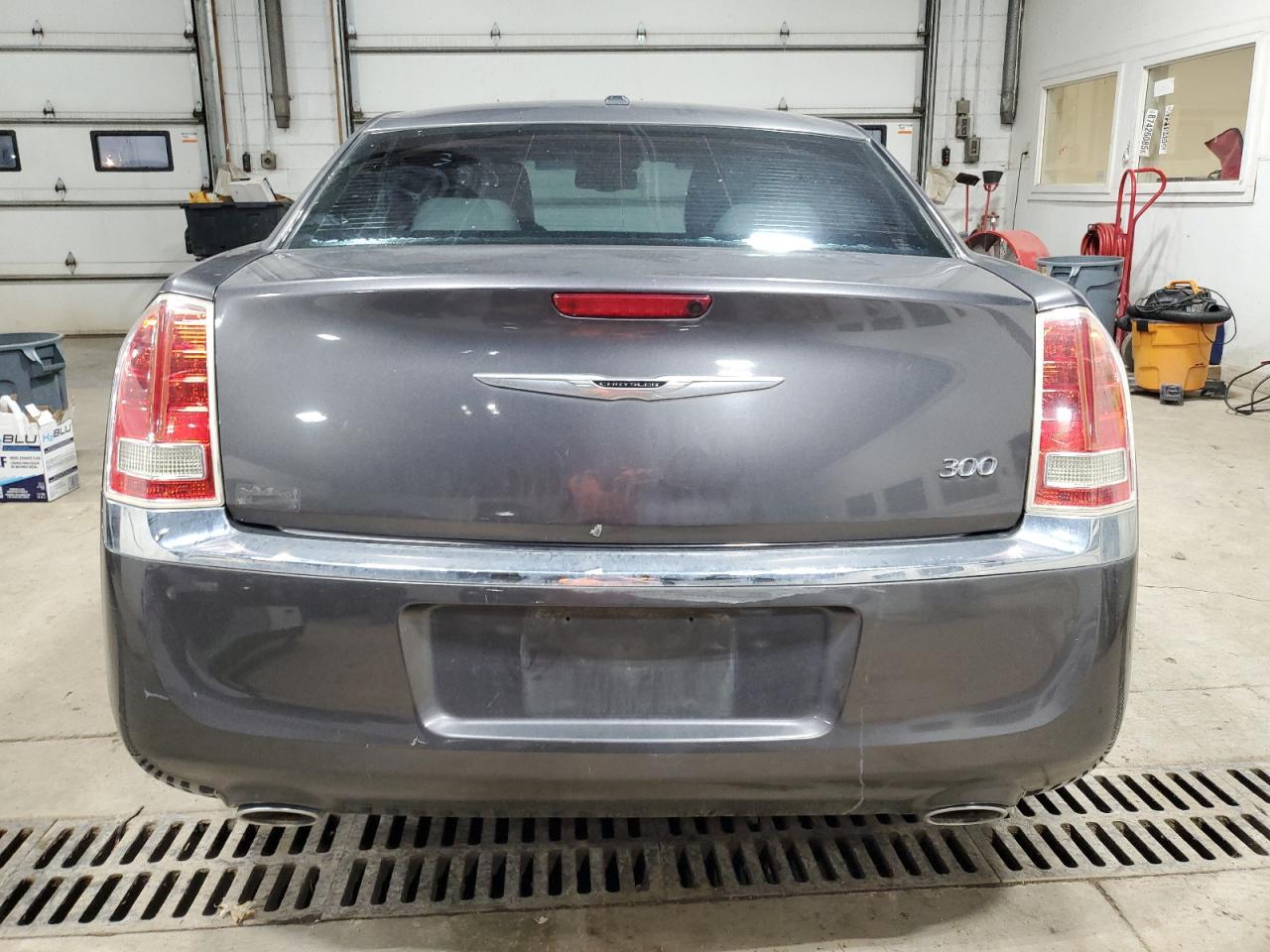 2014 CHRYSLER 300