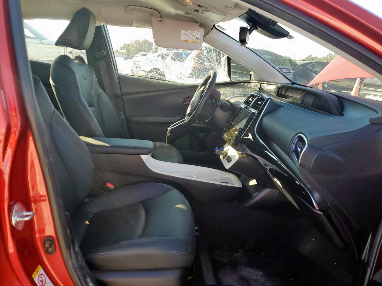 2016 TOYOTA PRIUS