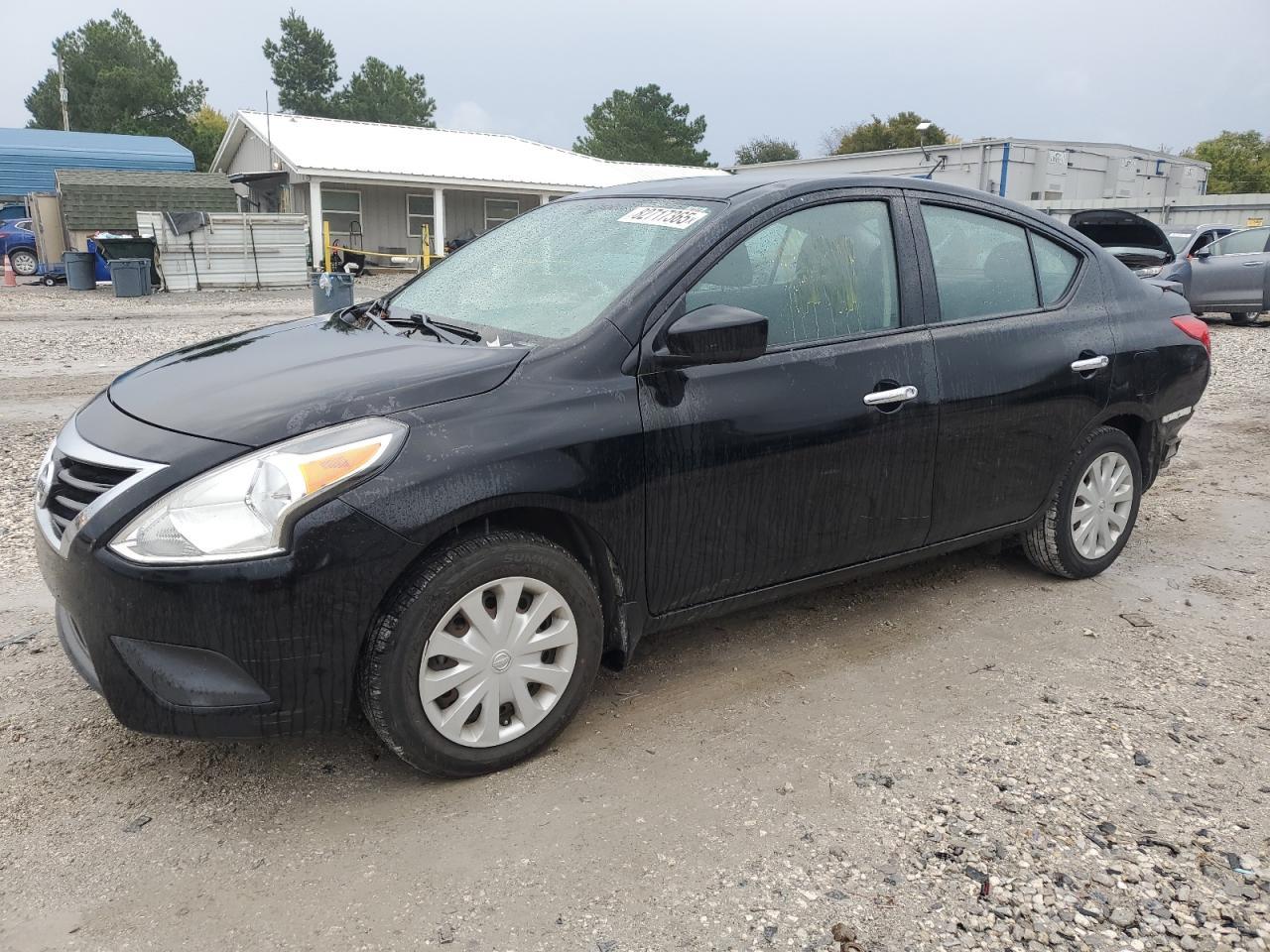 2018 NISSAN VERSA