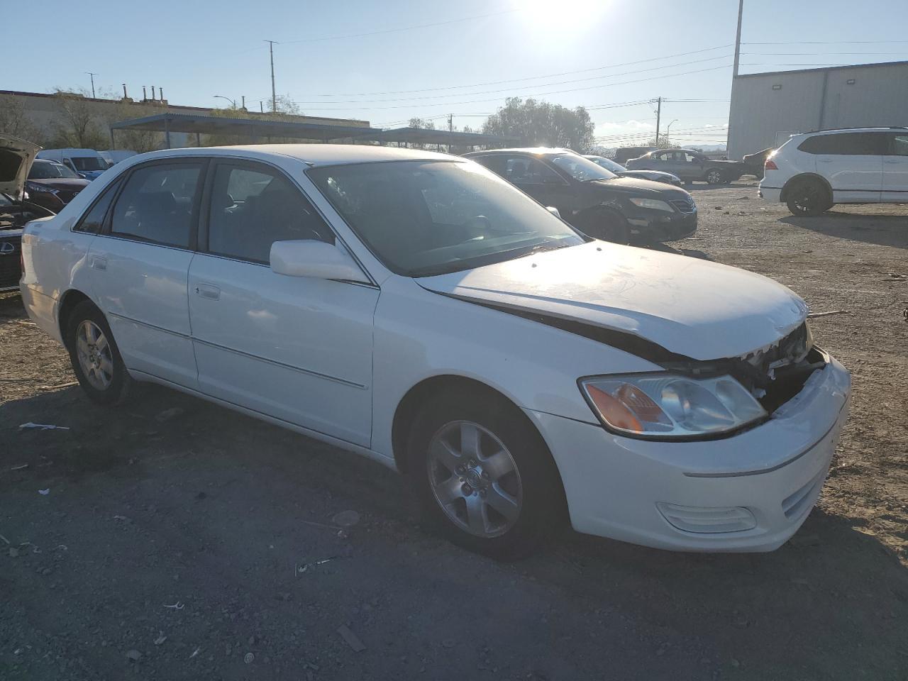 2002 TOYOTA Avalon