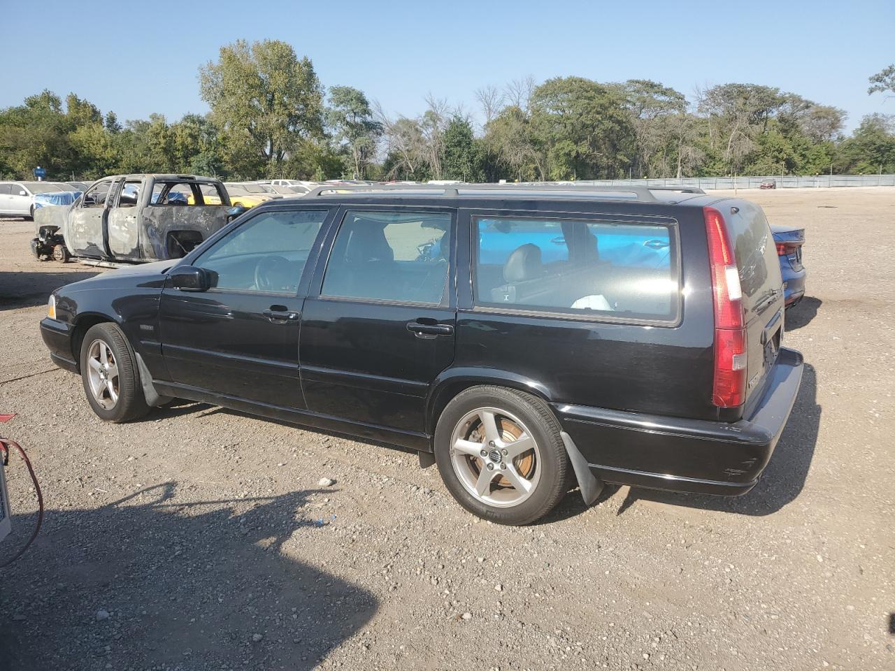 1998 VOLVO V70