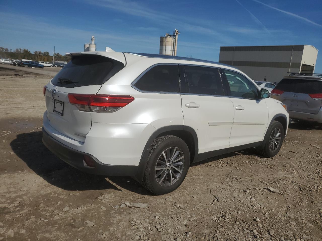 2019 TOYOTA HIGHLANDER