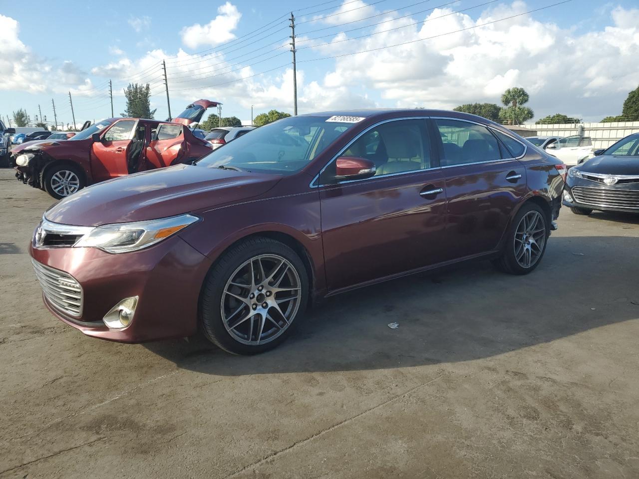2014 TOYOTA Avalon