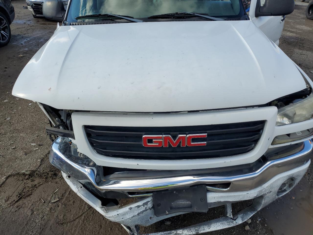 2005 GMC Sierra